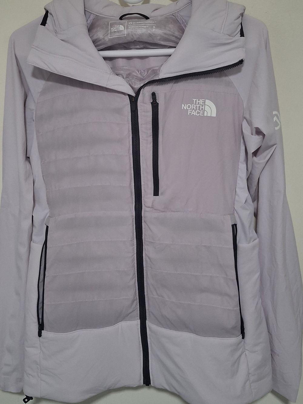 The North Face Women's Hooded Insulated Jacket - Light Lavender